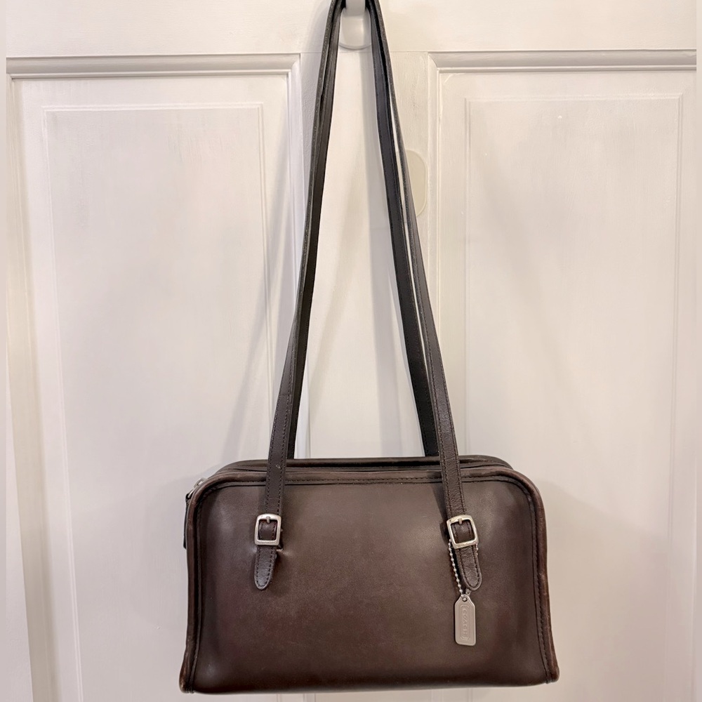 Pre-loved Vintage Coach Swing Zip